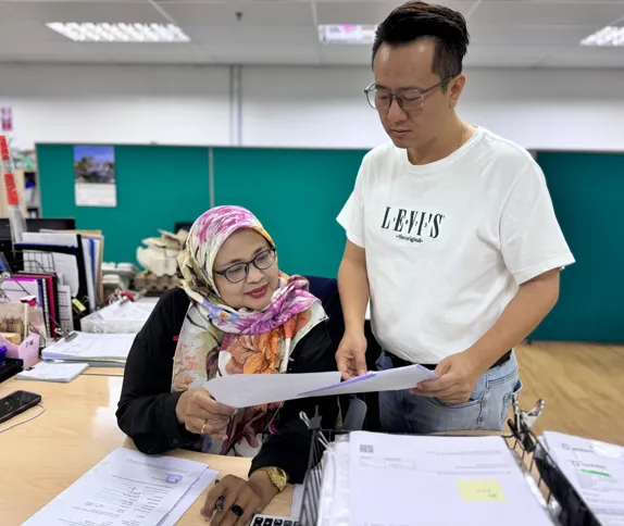 Saliza Bt Mohamad Akhir, Logistics Executive