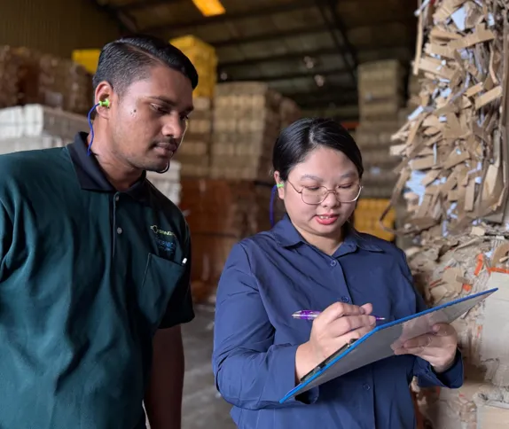 Kang Yi Cheng, Procurement & Warehouse Executive